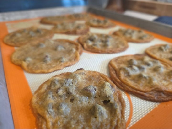 Blue-Ribbon Chocolate Chip Cookies